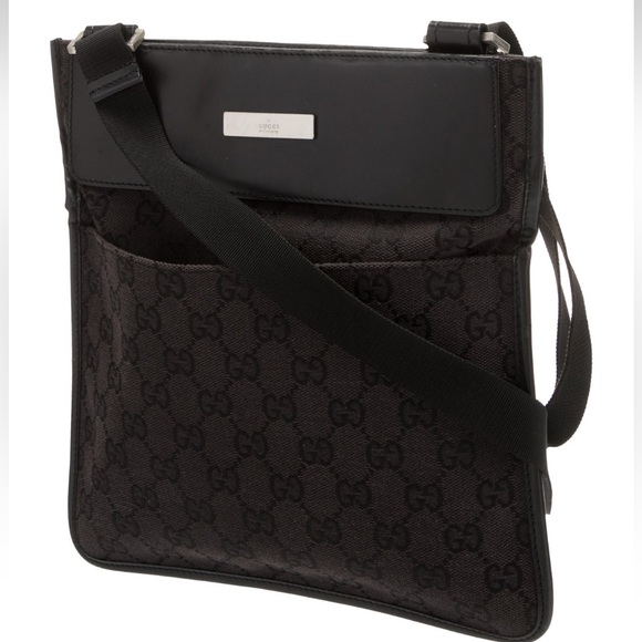🌺🌵 GUCCI GG Canvas Crossbody 🌺🌵 - Picture 1 of 9
